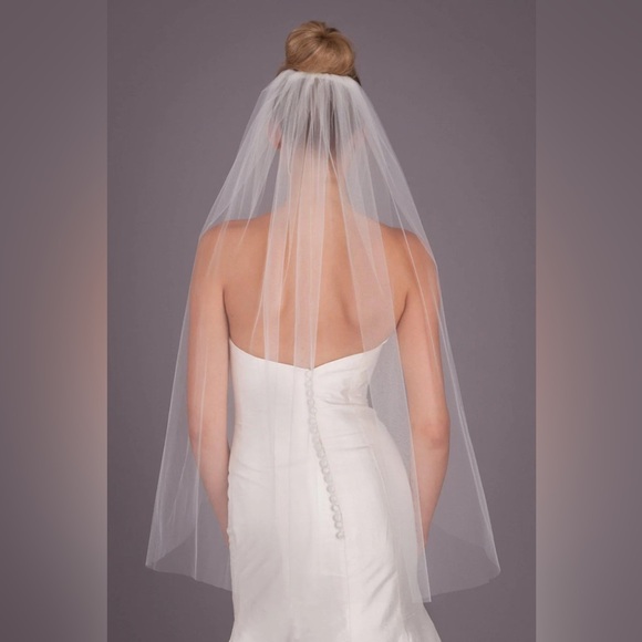 Accessories - Fingertip Raw Edge Wedding Veil (Ivory)